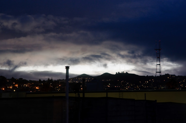 Twin Peaks on a stormy evening2010d05c012.jpg